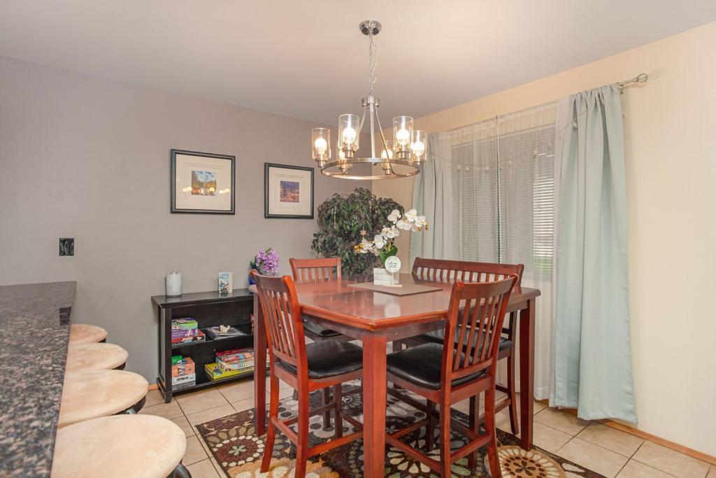 Walk To Downtown Leavenworth * Sleeps 6 + Pets * Ground Level Gem! Appartement Buitenkant foto